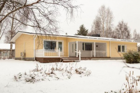 Spacious house near santapark